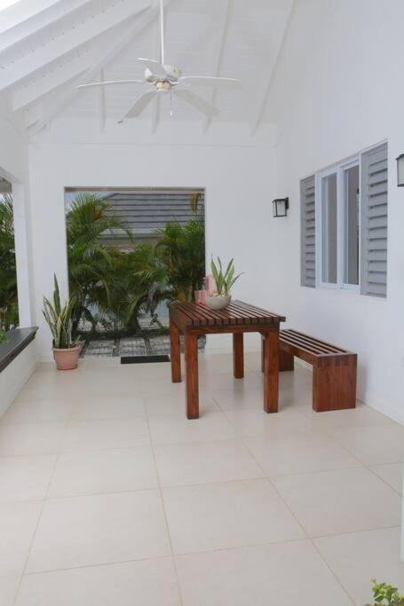 Richmond - Heroes Villa, Ac, Security, Access To Pool, Playground & Private Beach - Welcome Breakfast Basket Exterior foto